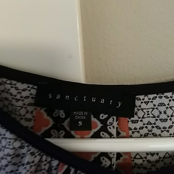 Blouse - Picture 2 of 3